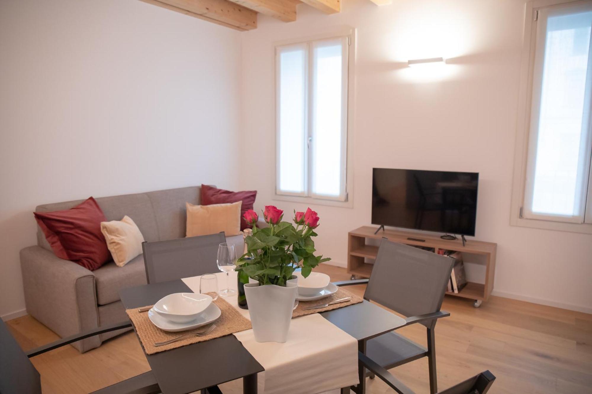 Amendola City View Apartments Suite Romantica 코모 외부 사진