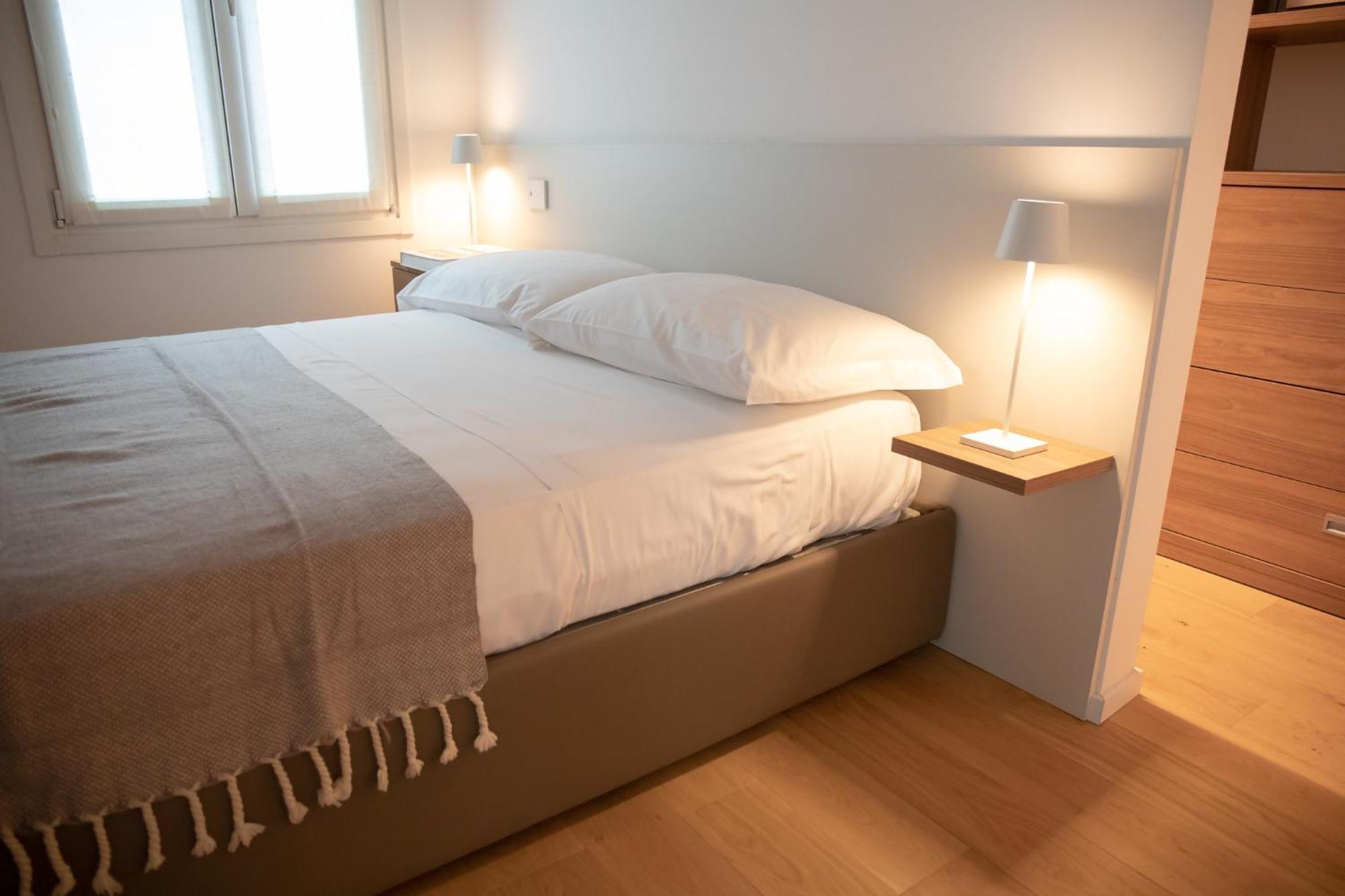 Amendola City View Apartments Suite Romantica 코모 외부 사진